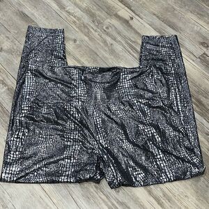 Shein curve leggings